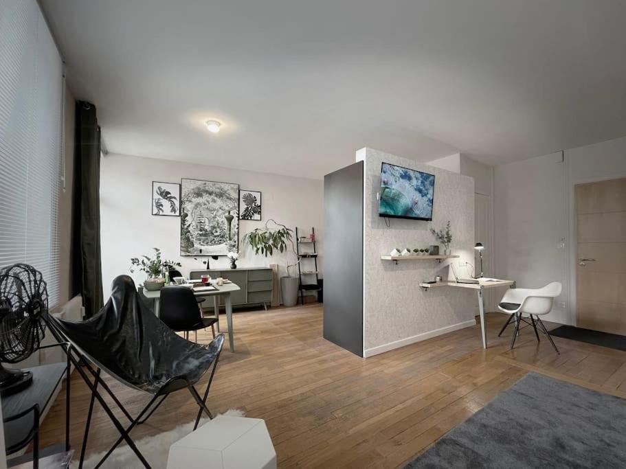 Grand Studio Confortable Situe En Centre Ville Gérardmer Exteriér fotografie